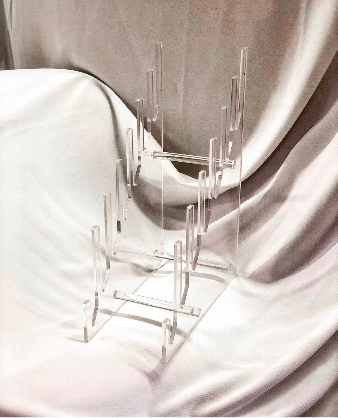 Clear acrylic photo booth prop holder stand holding 7 props with 5mm thick durable design